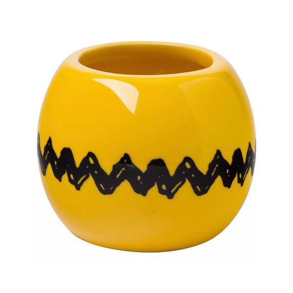 Peanuts Ceramic (3) Mini 3.5oz Cup Set (Snoopy, Charlie Brown Shirt, Woodstock) - Picture 7 of 8